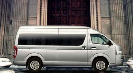 開創(chuàng)空間新時代 九龍商務車全新登陸安徽，專用汽車銷售引領行業(yè)風尚